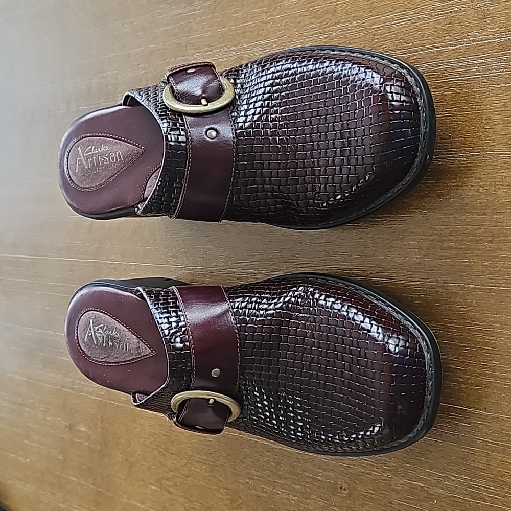 BEAUTIFUL CLARK'S ARTISAN LEATHER CLOGS